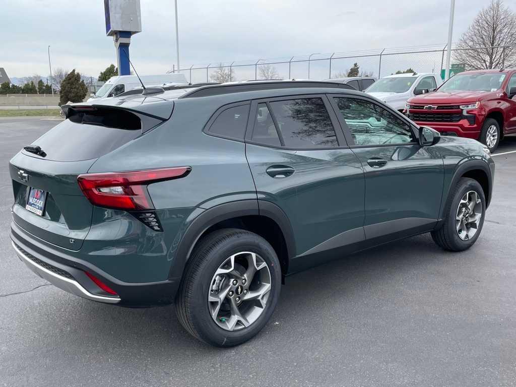 new 2025 Chevrolet Trax car, priced at $25,135
