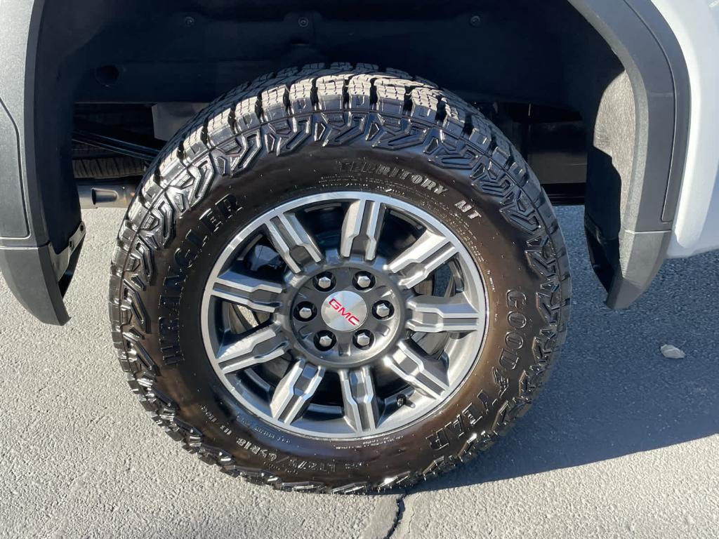 used 2025 GMC Sierra 1500 car, priced at $60,900