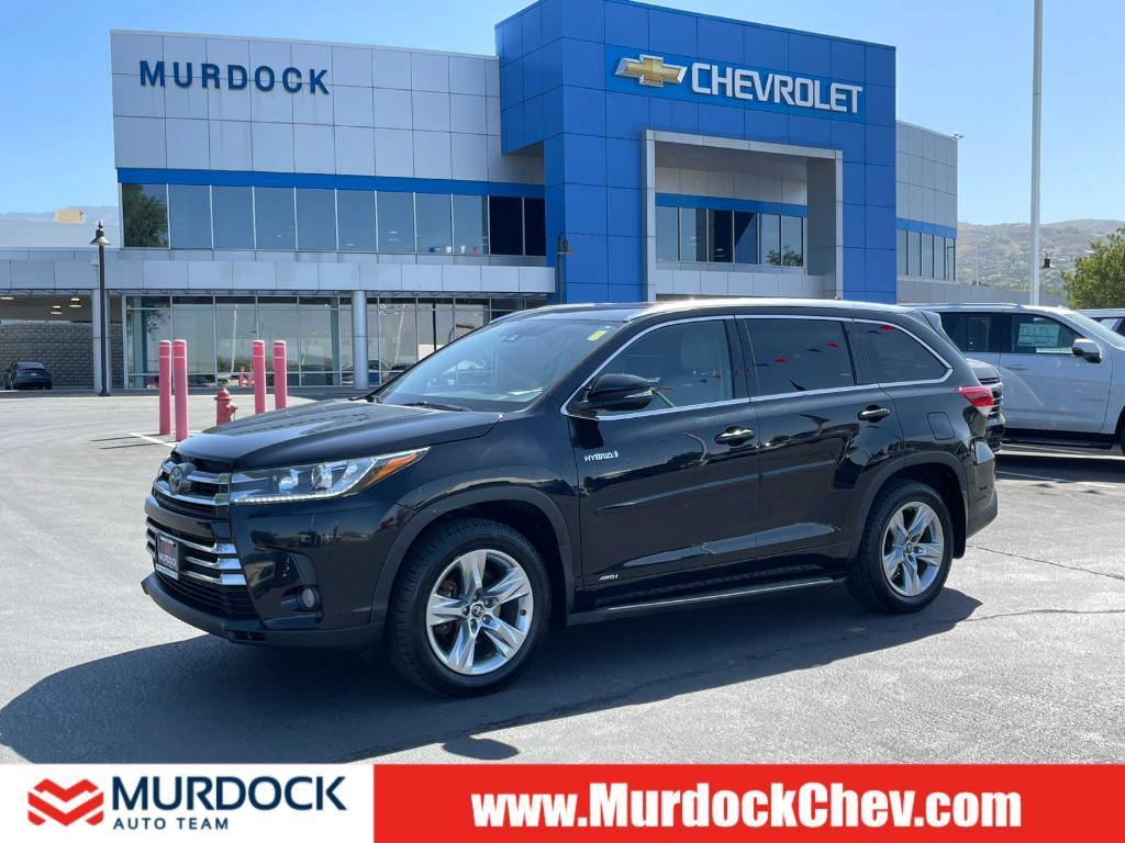 used 2017 Toyota Highlander Hybrid car, priced at $24,818