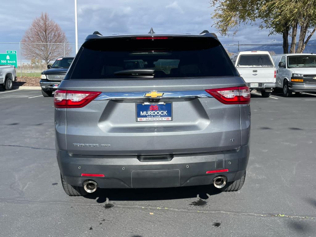 used 2021 Chevrolet Traverse car, priced at $23,900