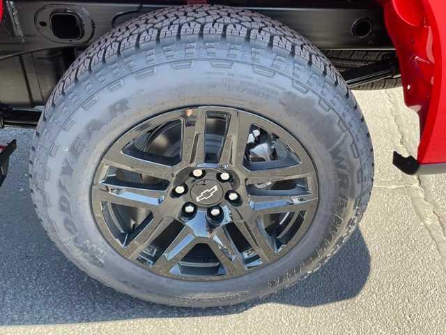 new 2025 Chevrolet Silverado 1500 car, priced at $41,390