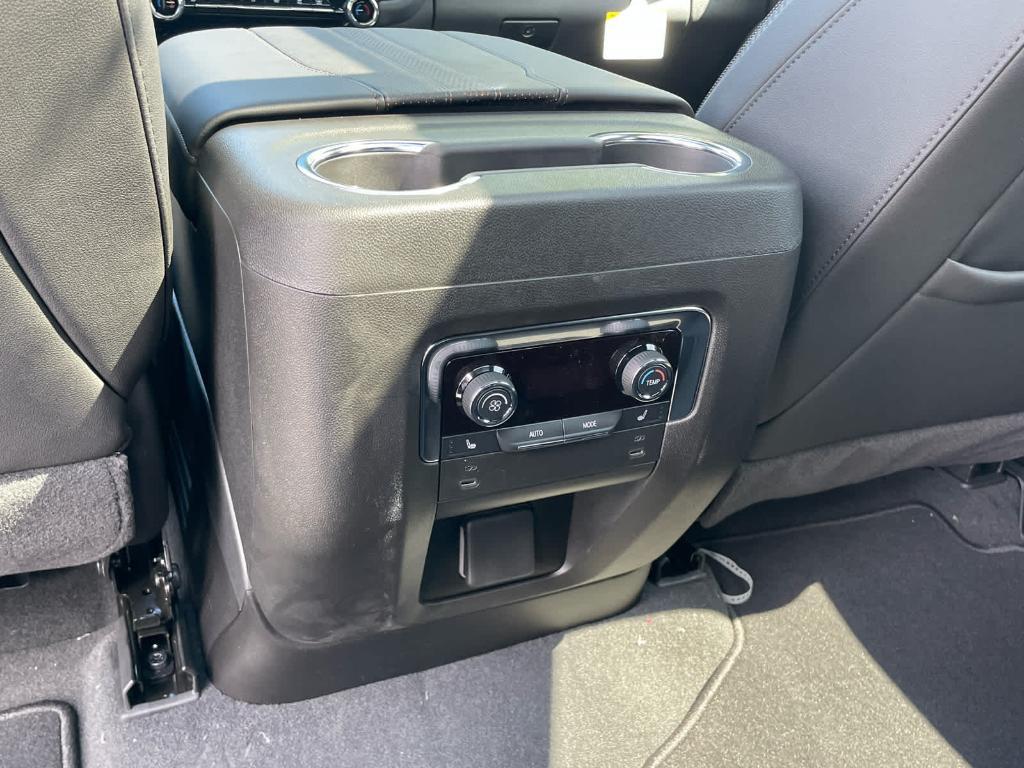 new 2025 Chevrolet Suburban car, priced at $93,925