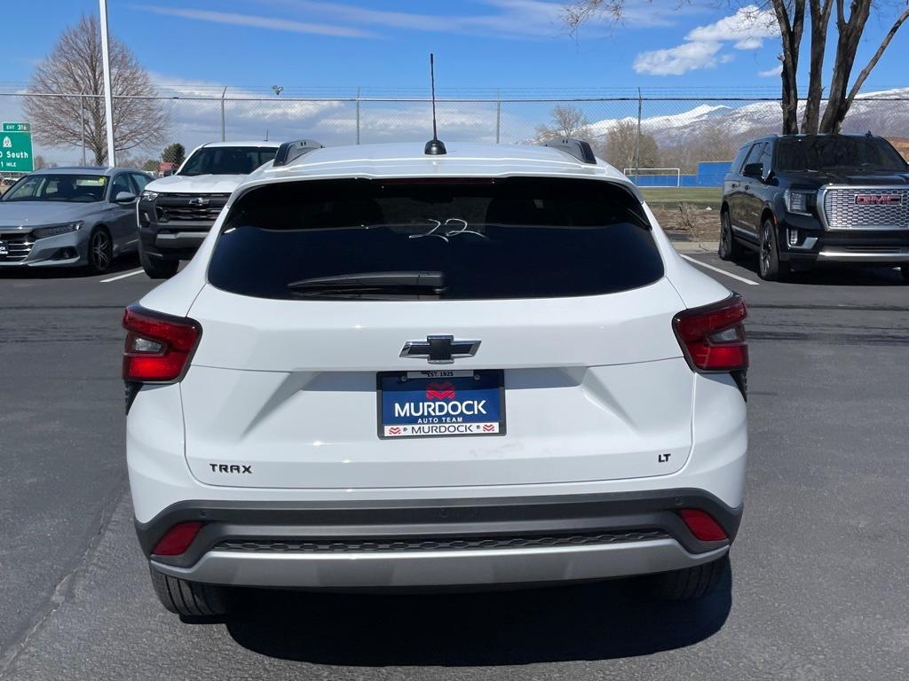 new 2025 Chevrolet Trax car, priced at $25,885