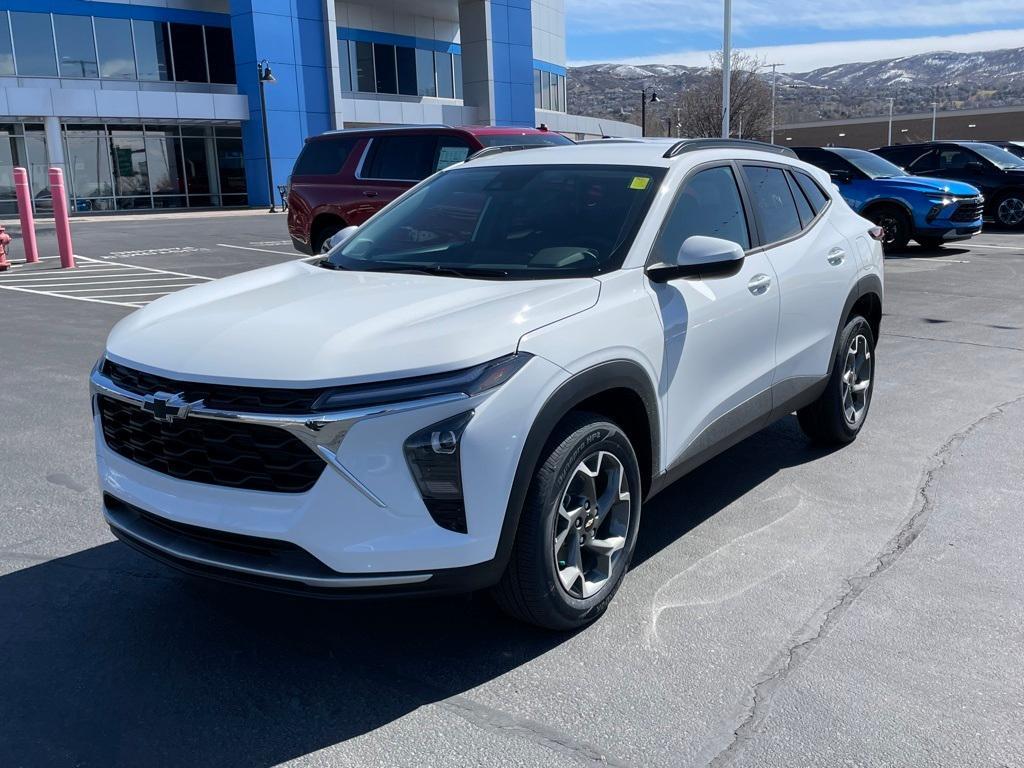 new 2025 Chevrolet Trax car, priced at $25,885