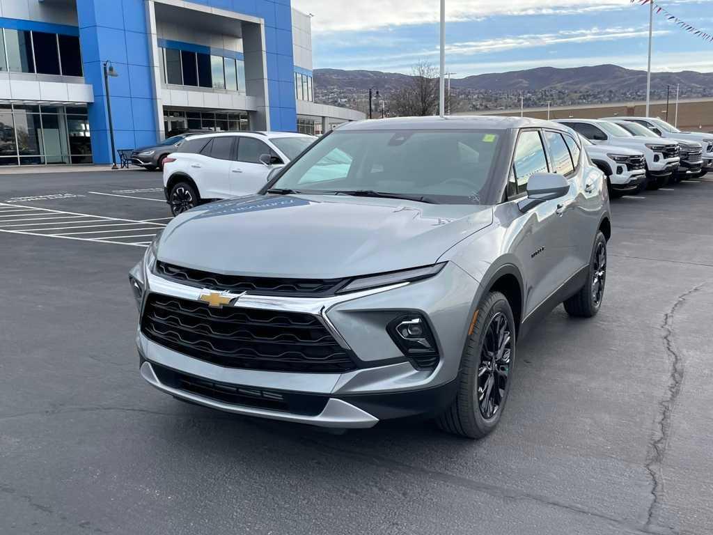 new 2025 Chevrolet Blazer car, priced at $38,440