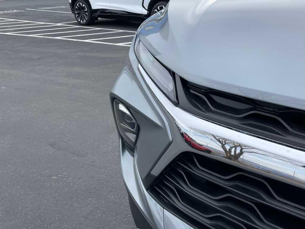 new 2025 Chevrolet Blazer car, priced at $38,440