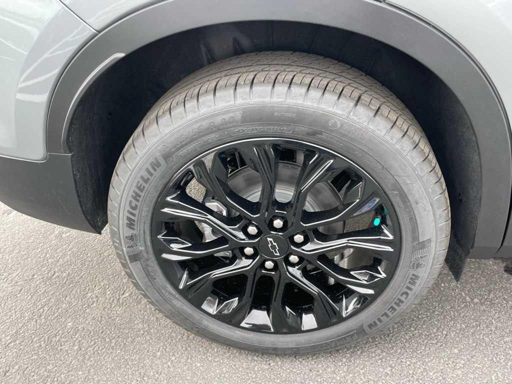 new 2025 Chevrolet Blazer car, priced at $38,440