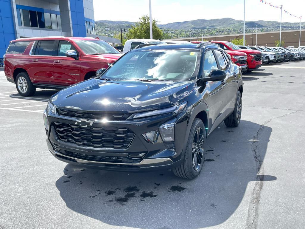 new 2025 Chevrolet Trax car, priced at $26,290