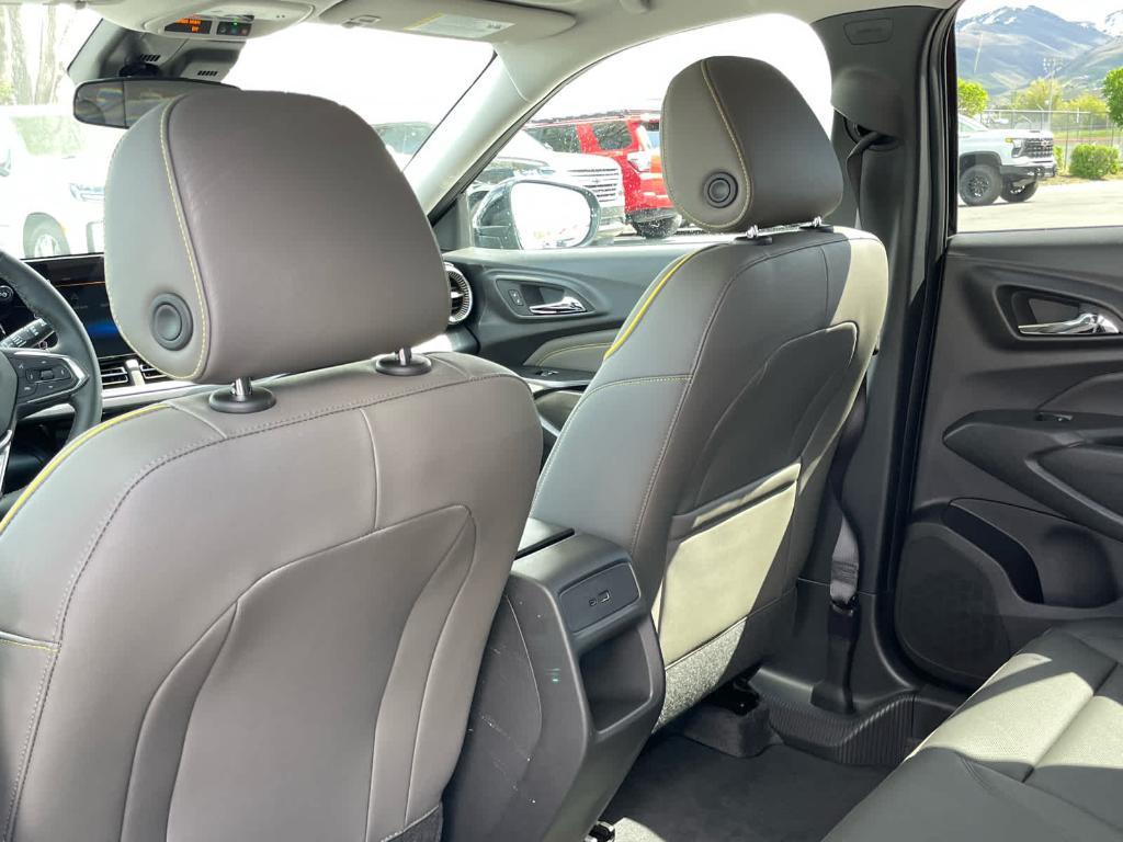 new 2025 Chevrolet Trax car, priced at $26,290
