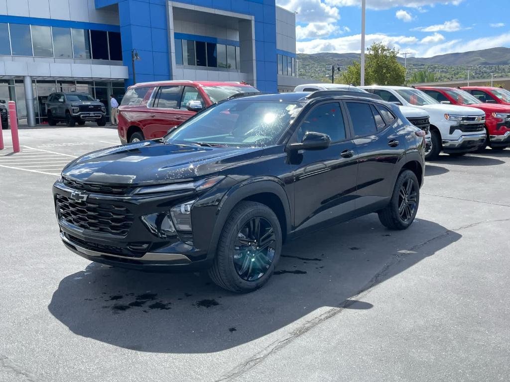 new 2025 Chevrolet Trax car, priced at $26,290