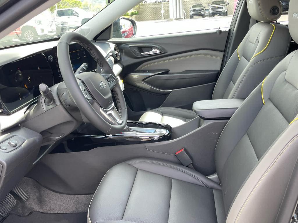 new 2025 Chevrolet Trax car, priced at $26,290