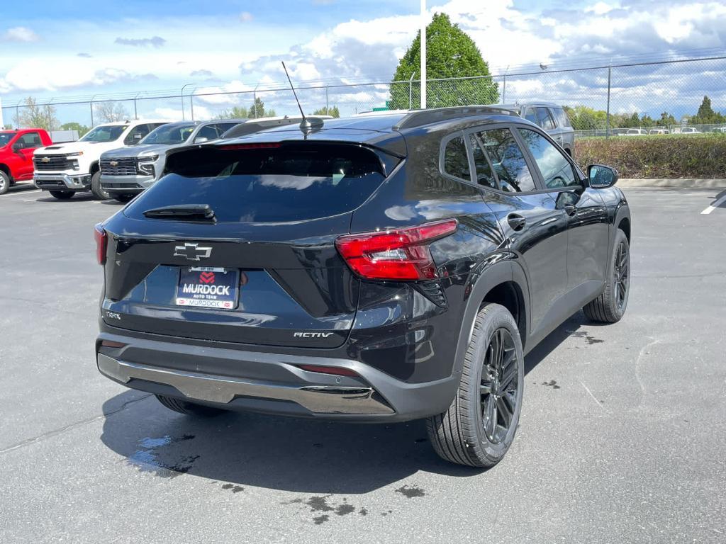 new 2025 Chevrolet Trax car, priced at $26,290