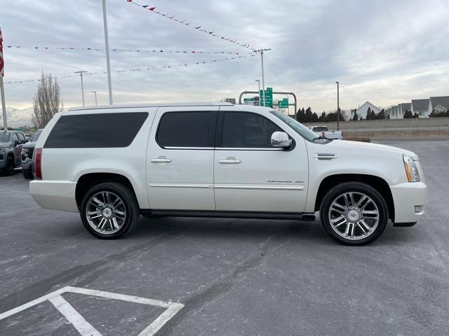 used 2014 Cadillac Escalade ESV car, priced at $10,900