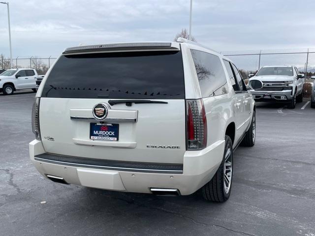 used 2014 Cadillac Escalade ESV car, priced at $10,900