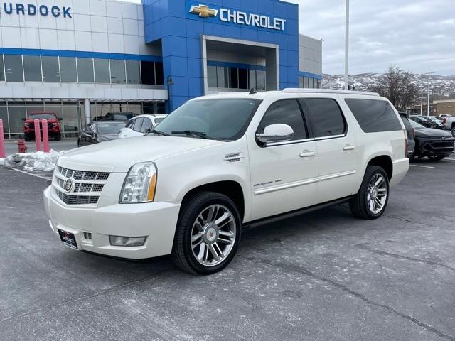 used 2014 Cadillac Escalade ESV car, priced at $10,900