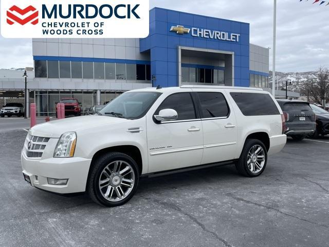 used 2014 Cadillac Escalade ESV car, priced at $10,900