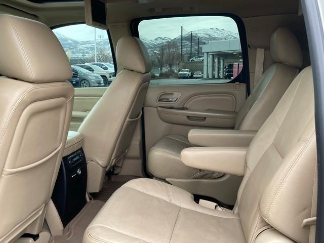 used 2014 Cadillac Escalade ESV car, priced at $10,900