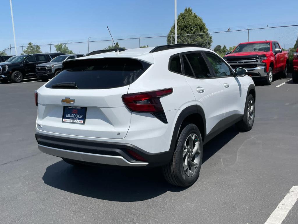 new 2025 Chevrolet Trax car, priced at $22,885