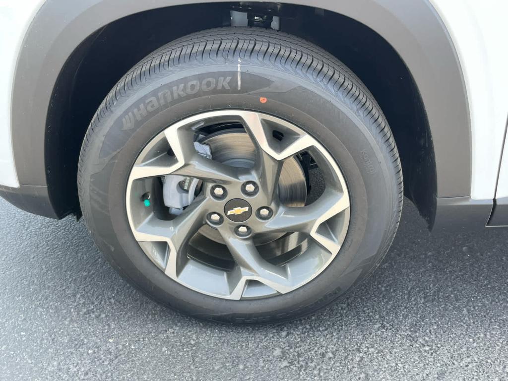 new 2025 Chevrolet Trax car, priced at $22,885