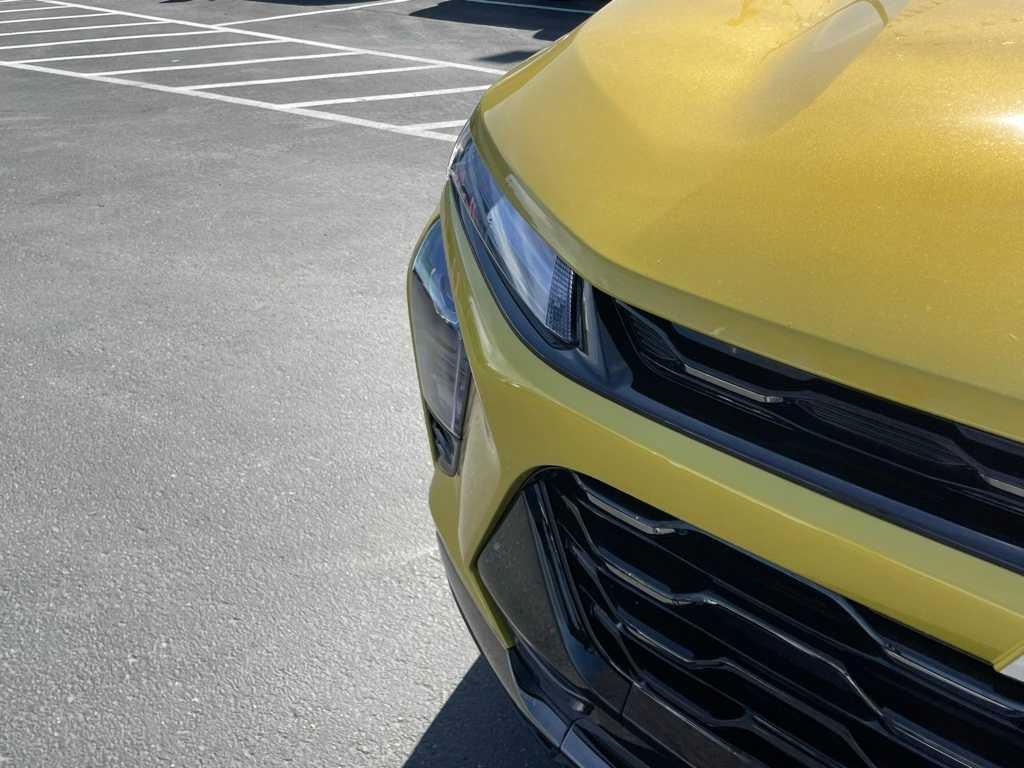new 2025 Chevrolet Trax car, priced at $26,455