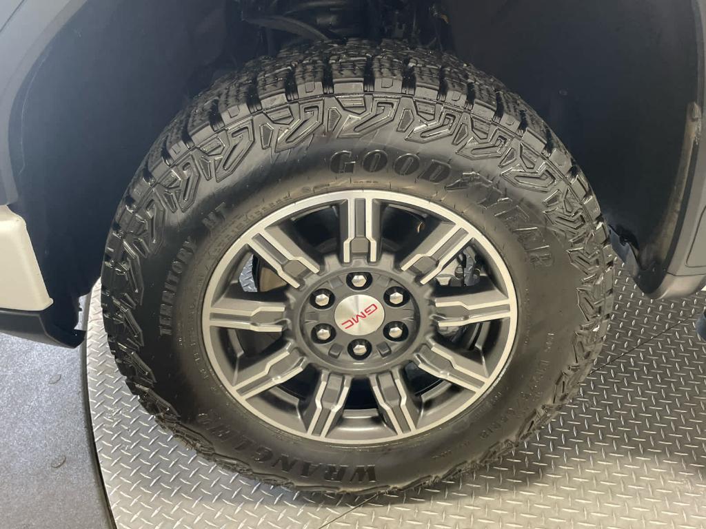 used 2024 GMC Sierra 1500 car, priced at $59,900