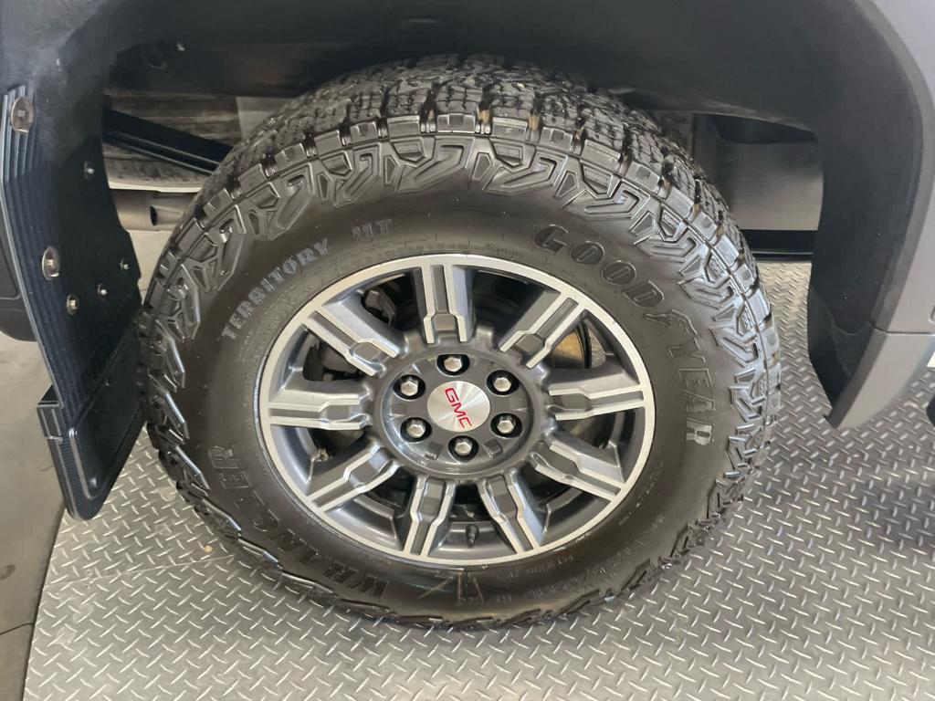 used 2024 GMC Sierra 1500 car, priced at $59,900