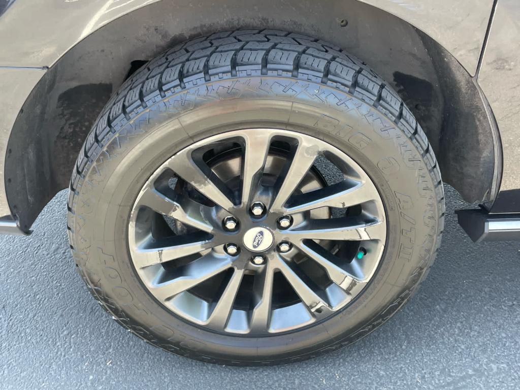 used 2021 Ford Expedition Max car, priced at $37,408