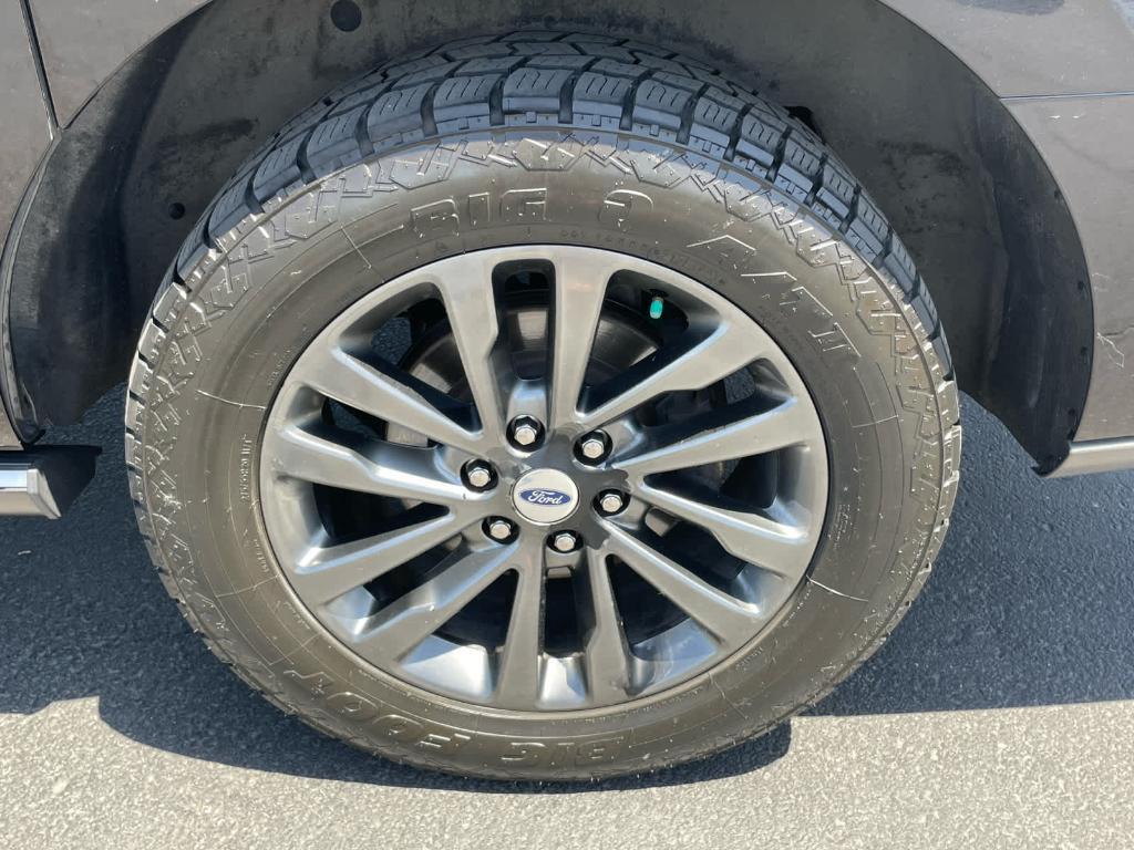 used 2021 Ford Expedition Max car, priced at $37,408