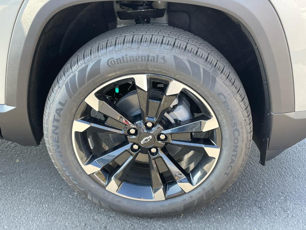 new 2026 Chevrolet Equinox car, priced at $34,145