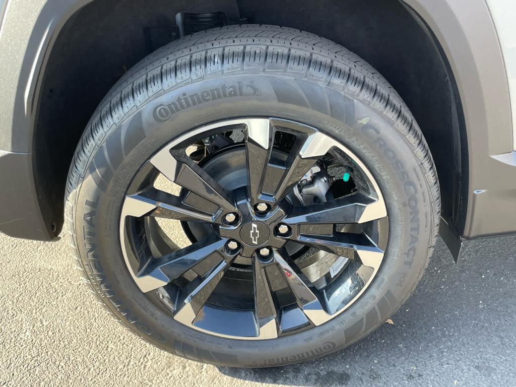 new 2026 Chevrolet Equinox car, priced at $34,145