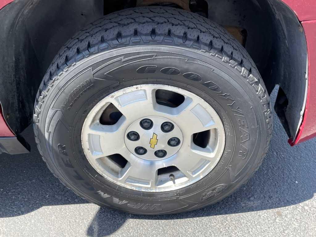 used 2007 Chevrolet Suburban car, priced at $5,915