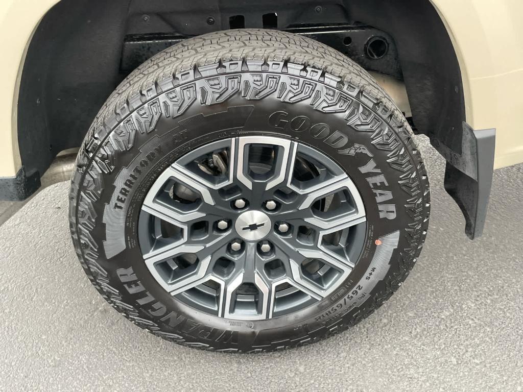 used 2024 Chevrolet Colorado car, priced at $40,601