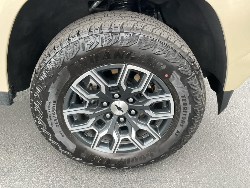 used 2024 Chevrolet Colorado car, priced at $40,601