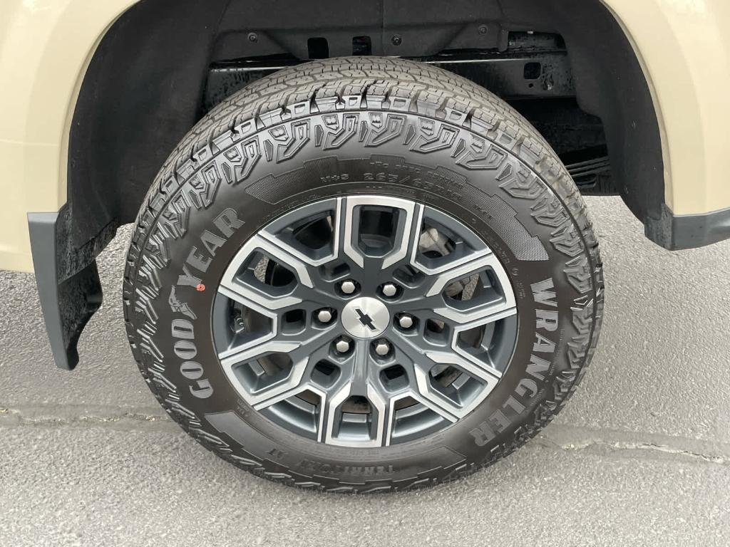 used 2024 Chevrolet Colorado car, priced at $40,601
