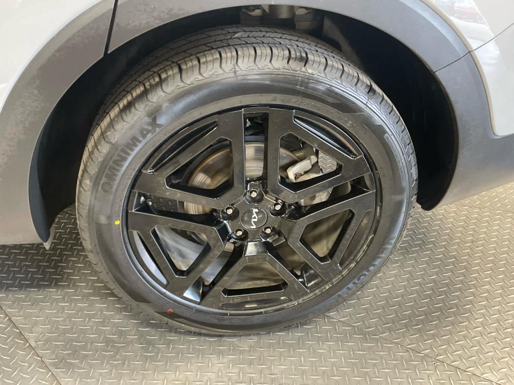 used 2024 Kia Telluride car, priced at $43,300