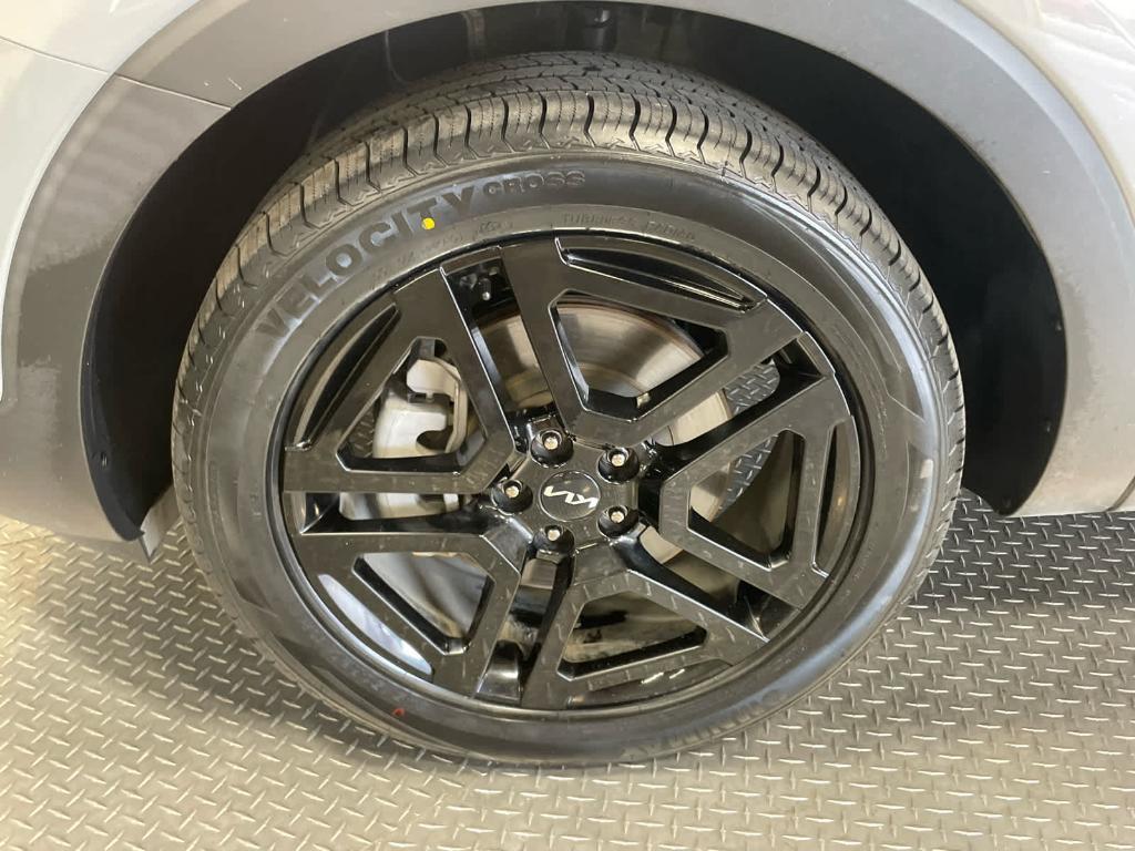 used 2024 Kia Telluride car, priced at $43,300
