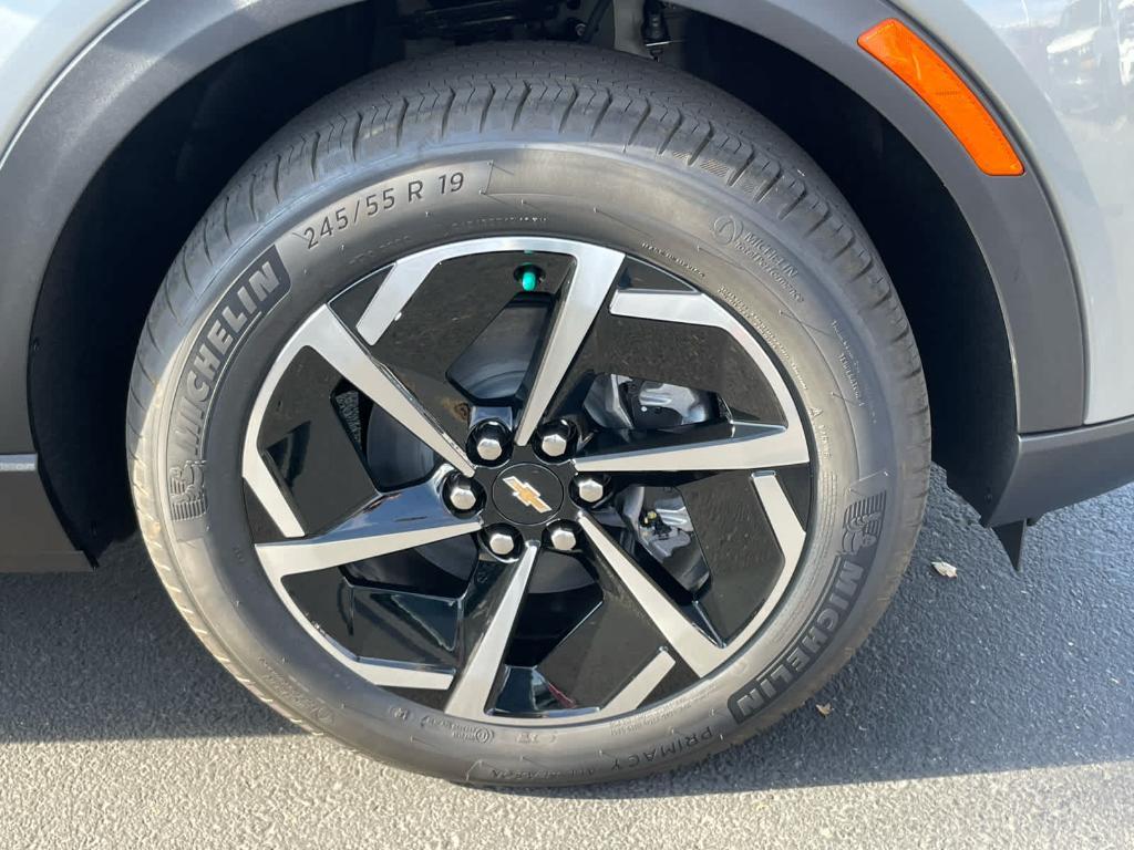 new 2026 Chevrolet Equinox EV car, priced at $39,795