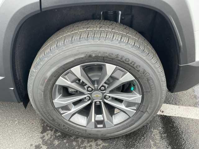 new 2025 Chevrolet Equinox car, priced at $29,330