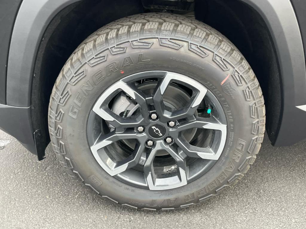 new 2026 Chevrolet Equinox car, priced at $38,590