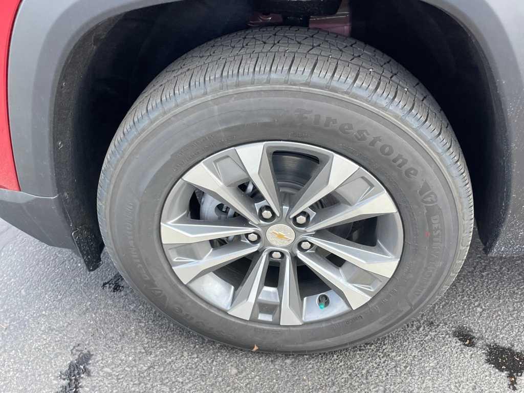 new 2025 Chevrolet Equinox car, priced at $32,285