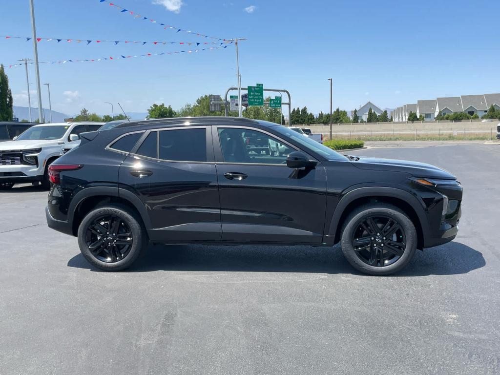 new 2025 Chevrolet Trax car, priced at $26,390