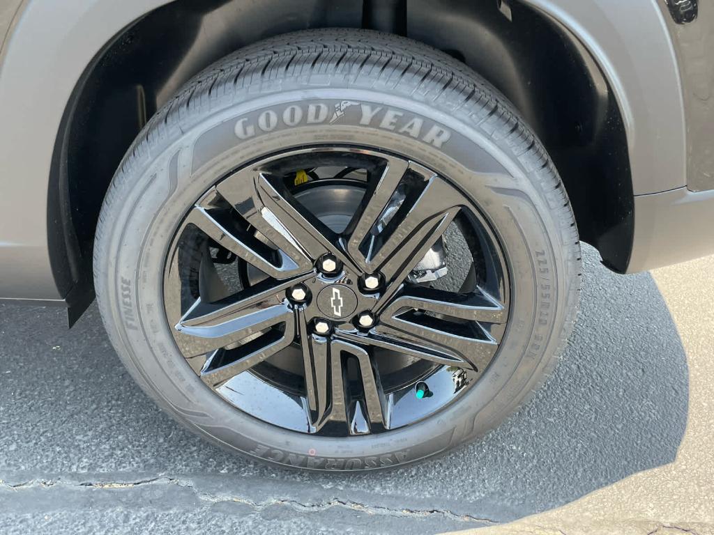 new 2025 Chevrolet Trax car, priced at $26,390