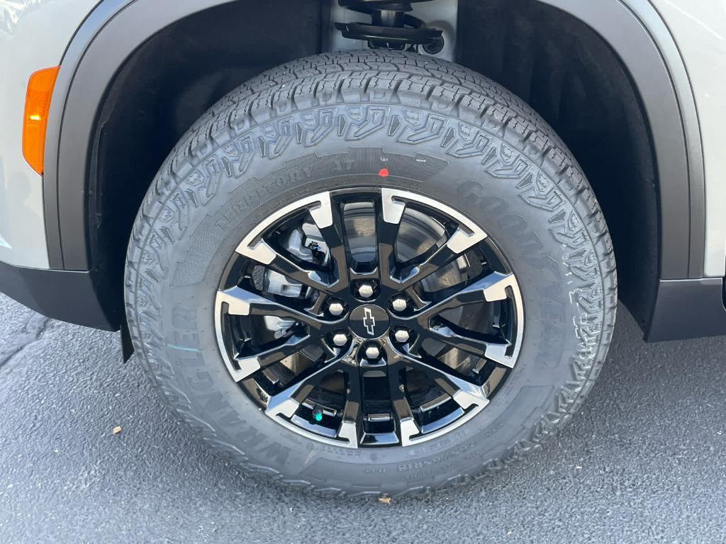 new 2026 Chevrolet Traverse car, priced at $50,795