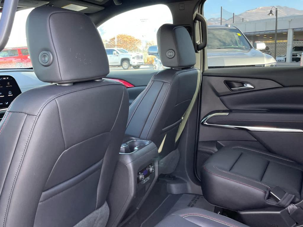 new 2026 Chevrolet Traverse car, priced at $50,795