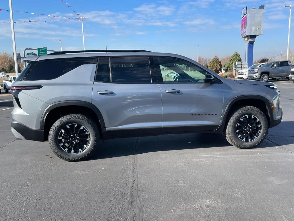new 2026 Chevrolet Traverse car, priced at $50,795