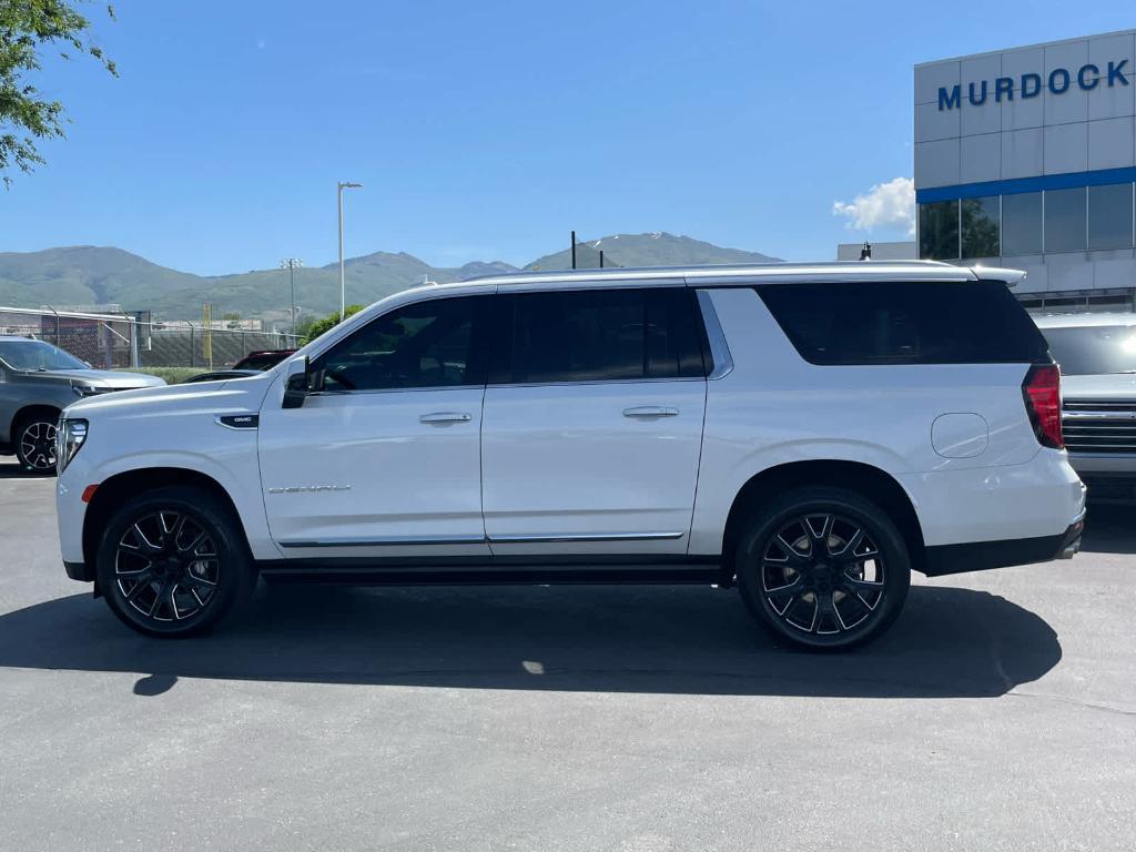 used 2023 GMC Yukon XL car, priced at $65,400