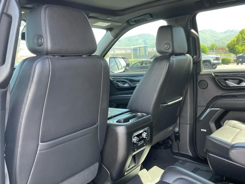 used 2023 GMC Yukon XL car, priced at $65,400