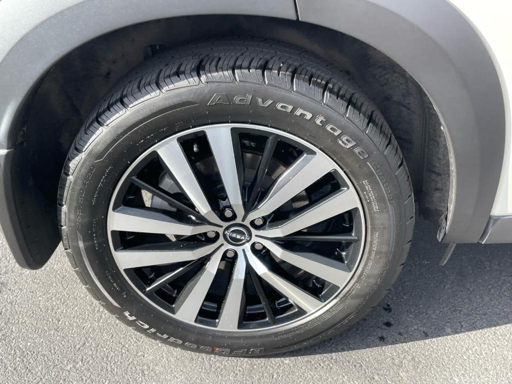 used 2023 Nissan Pathfinder car, priced at $35,914