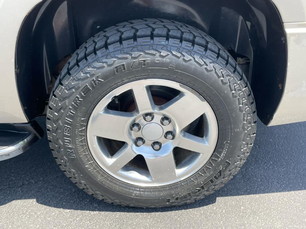 used 2008 GMC Yukon XL car, priced at $7,900