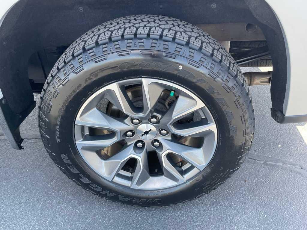 used 2021 Chevrolet Silverado 1500 car, priced at $40,900